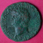 02-Roemische Muenze des Kaiser Nero, gefunden in Auggen (F. Letellier)