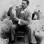 01-Sir Arthur Evans at the Palace of Knossos, 1901