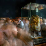 00-tutankhamun_golden-mask_copyright_kenneth-garrett_300dpi